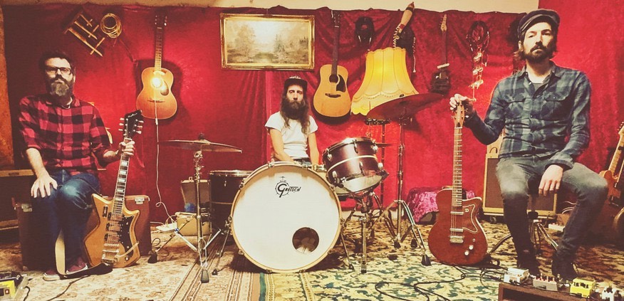 Pretty Lightning Bandphoto